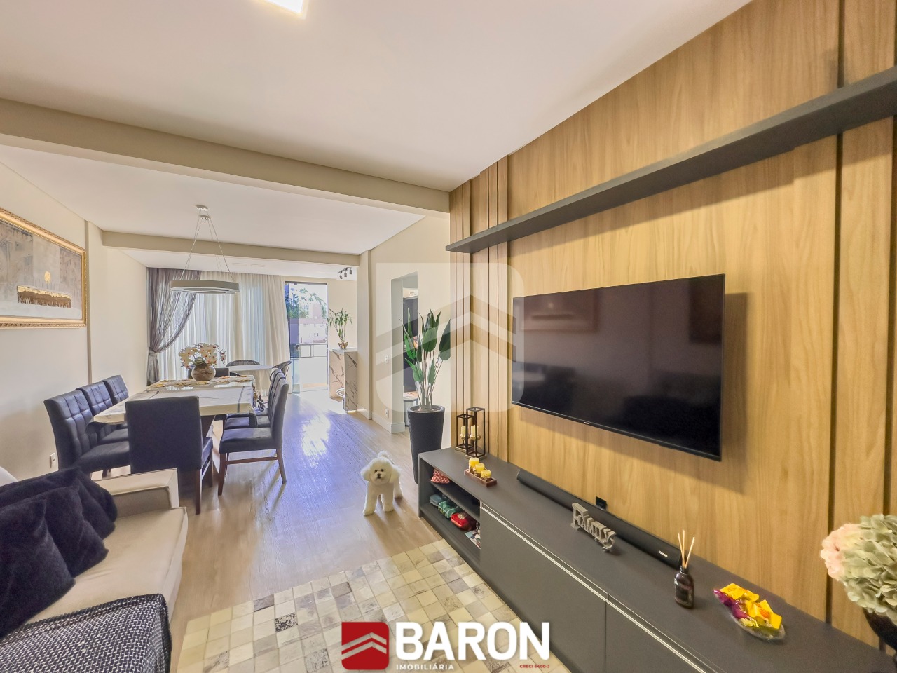 Apartamento – 3 Dormitórios | Bairro Centro (Diferenciado com Piscina)