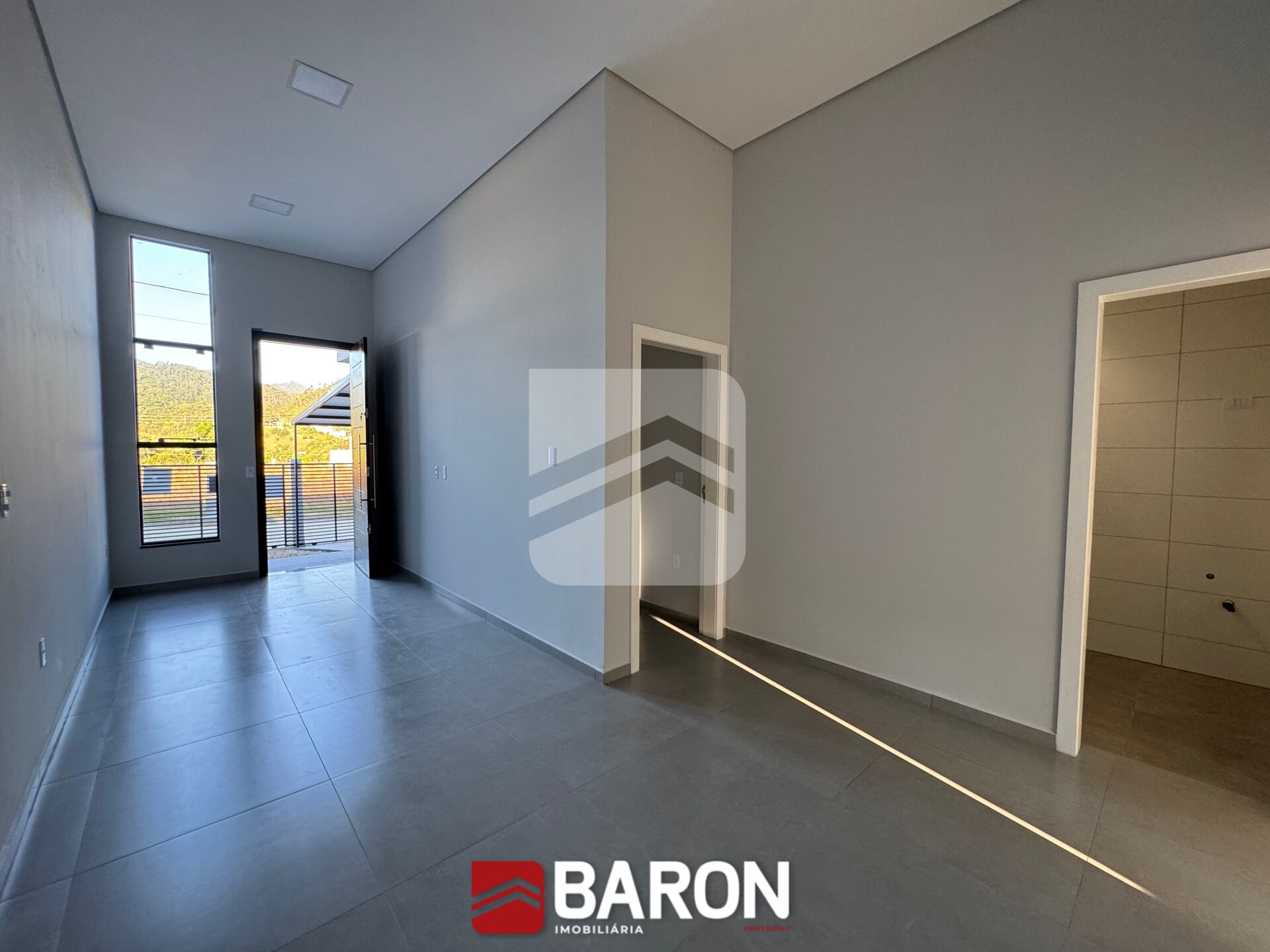 Casa Iron Home | 3 Quartos, Suíte, Garagem Coberta | Aceita Financiamento | São João, Brusque