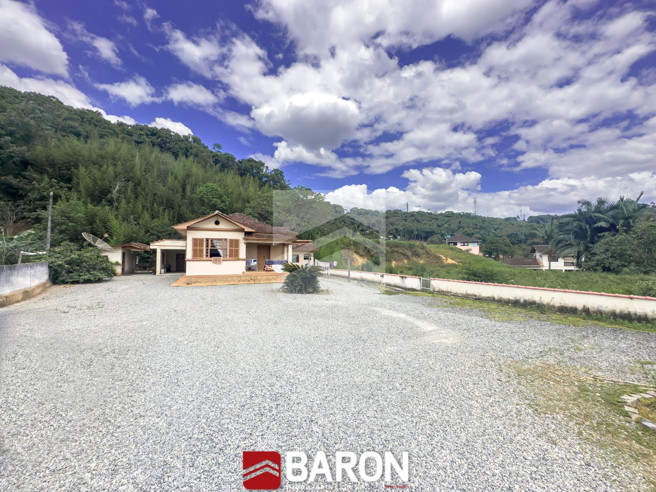 Casa – 3 dormitórios | Bairro Guarani
