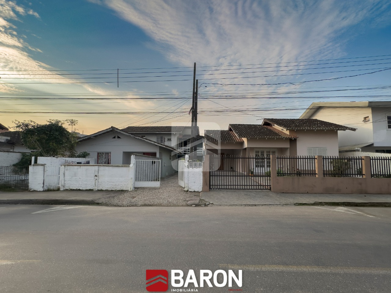 Casa – 3 dormitórios | Bairro Santa Terezinha