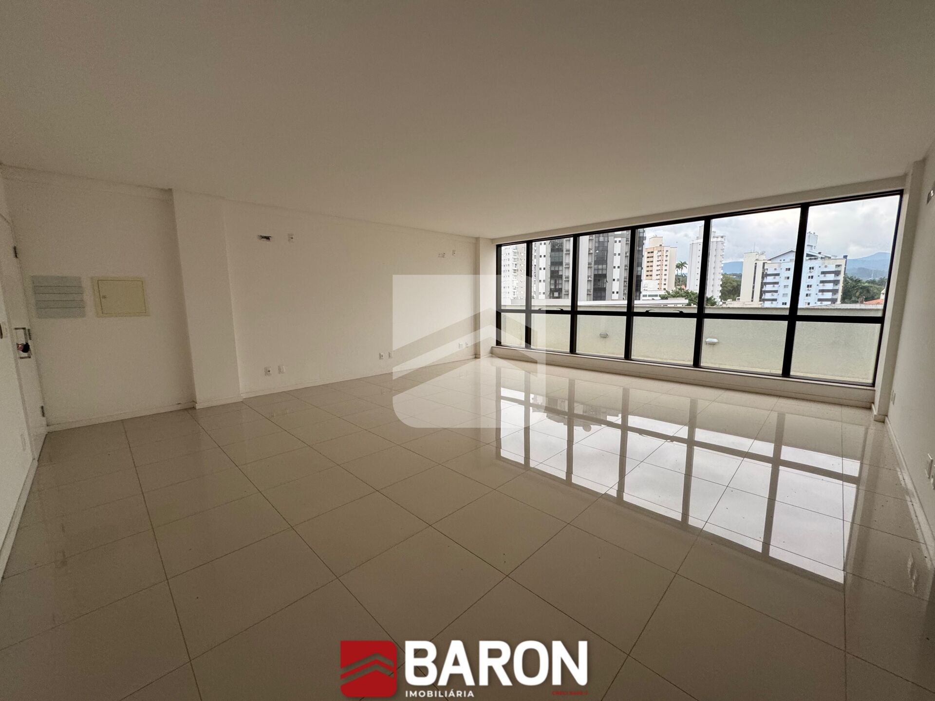 Sala comercial  – Centro | Edifício Bronze