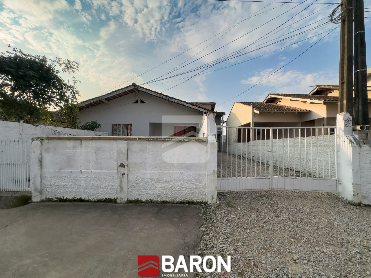 Casa – 3 dormitórios | Bairro Santa Terezinha
