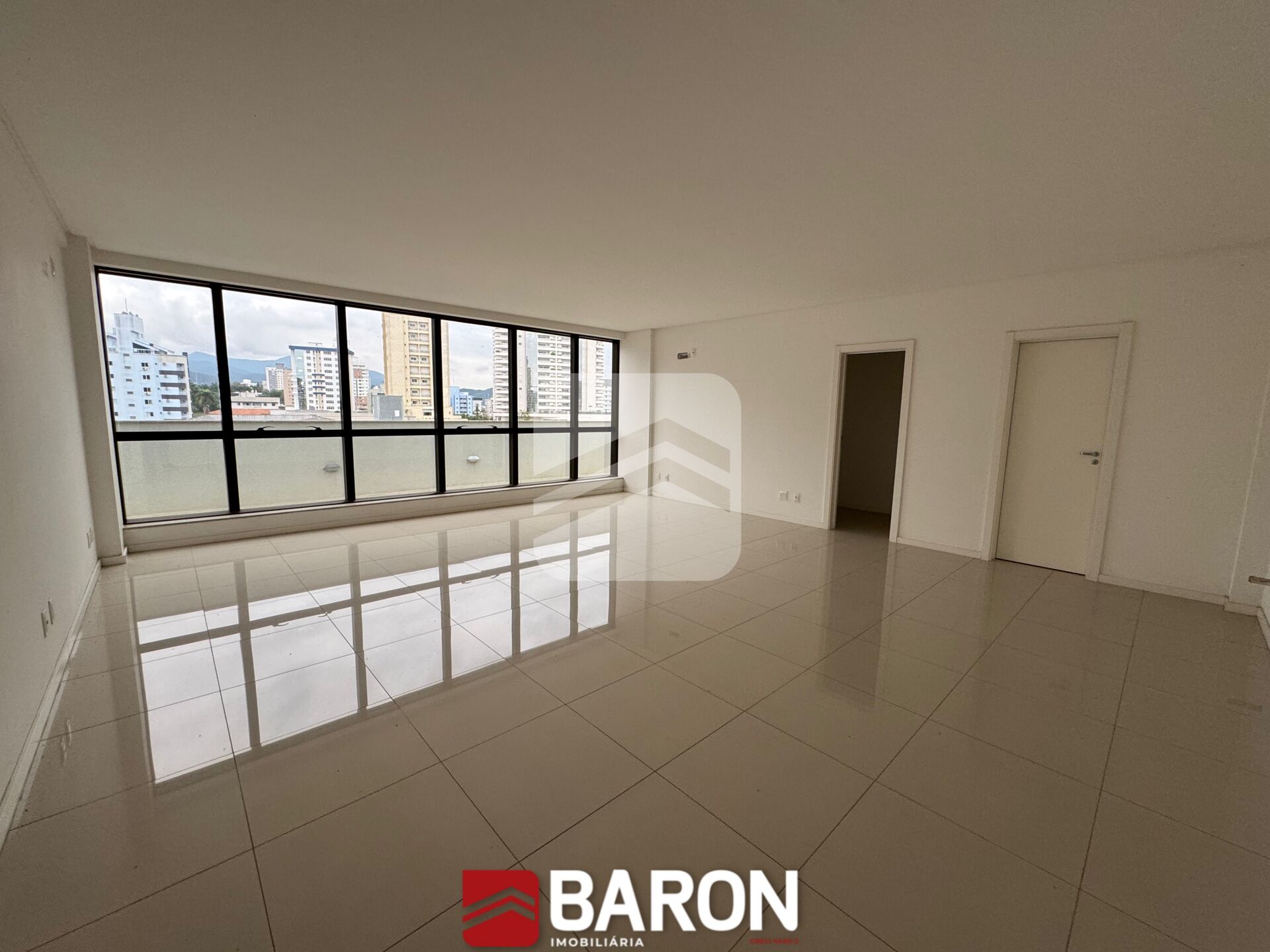 Sala comercial  – Centro | Edifício Bronze