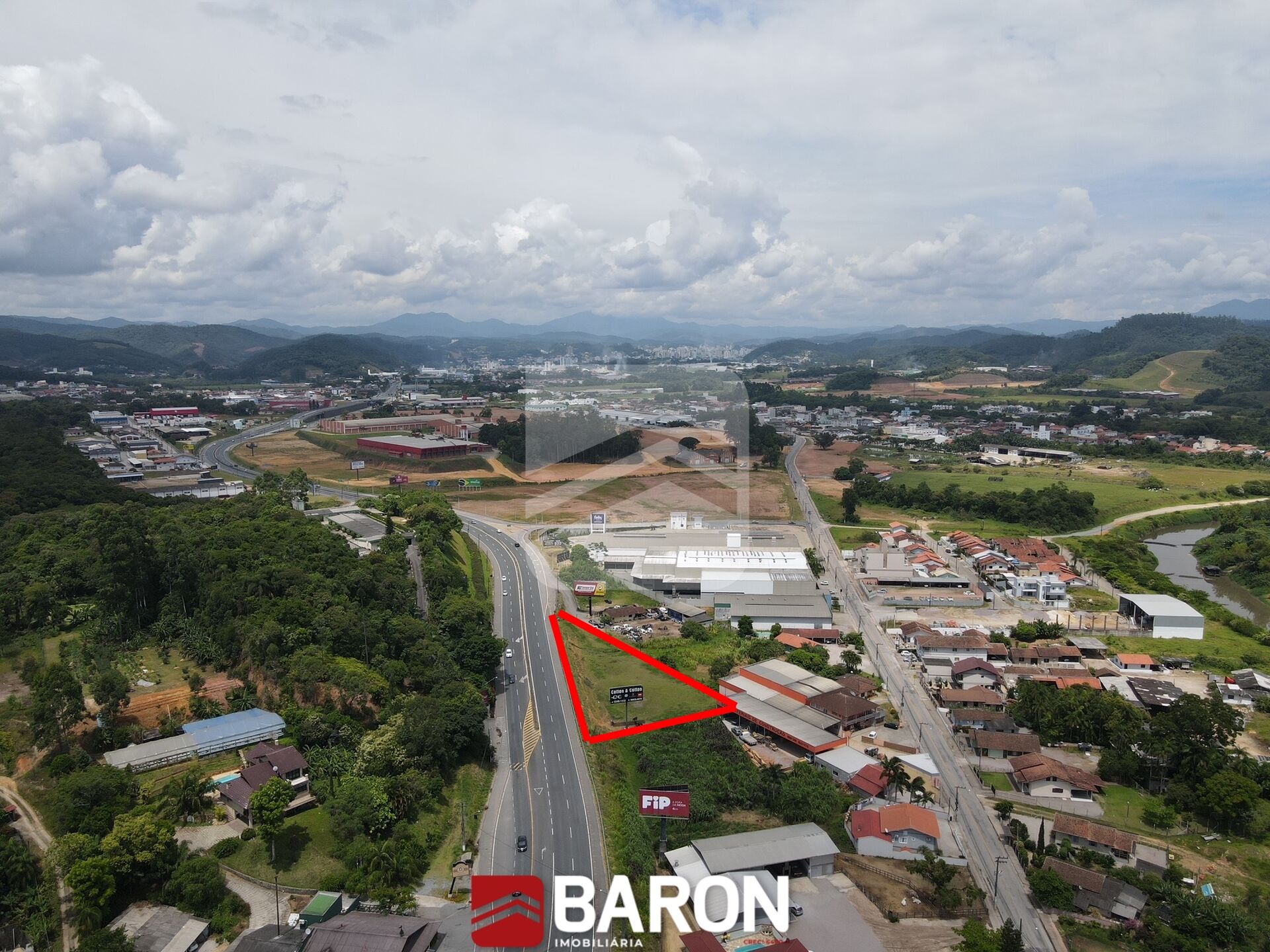 Terreno – Rodovia Antônio Heil – Bairro Limeiro