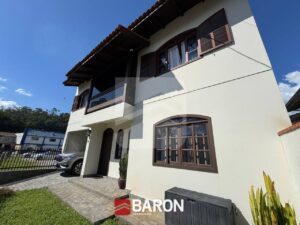 Casa – 3 dormitórios | Bairro Centro II